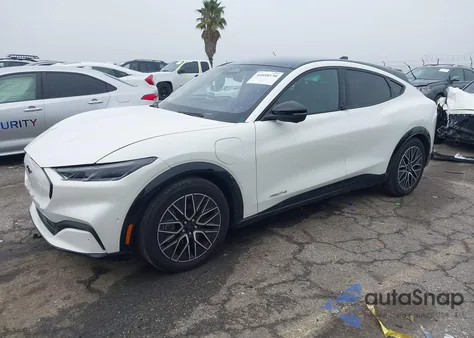 2024 Ford Mustang Mach-E Premium z USA, uszkodzony, nr VIN 3FMTK3R45RMA15372